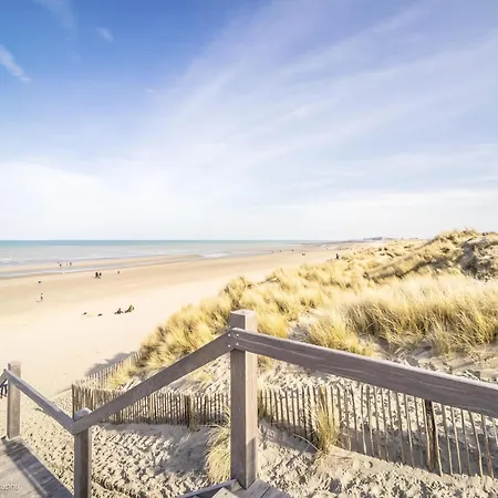 Near Sandy Beaches, Cleaning Included Апартаменты