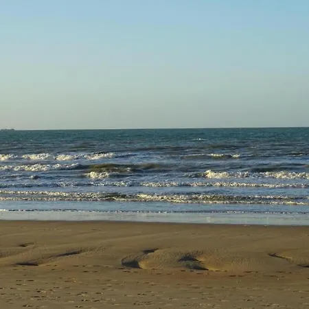 Lägenhet Near Sandy Beaches, Cleaning Included Nieuwpoort